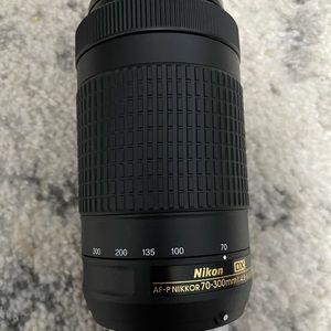 Nikon zoom lens 70-300 mm. *BRAND NEW*